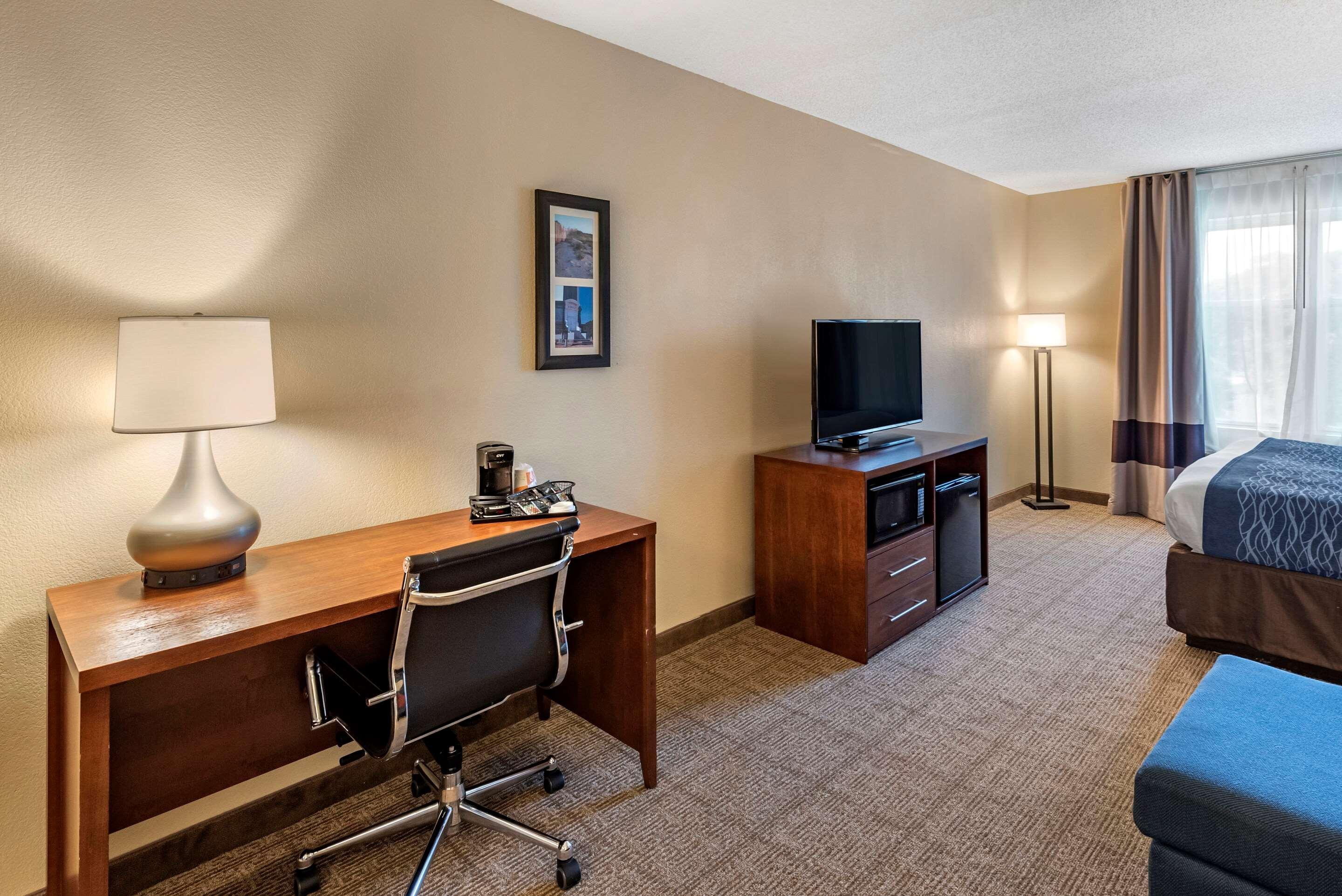 Comfort Inn & Suites Virginia Beach - Norfolk Airport Zewnętrze zdjęcie